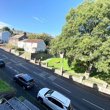 Budget Stay, Shared Guest House, R1 Mount Pleasant Hill Swansea Eksteriør billede